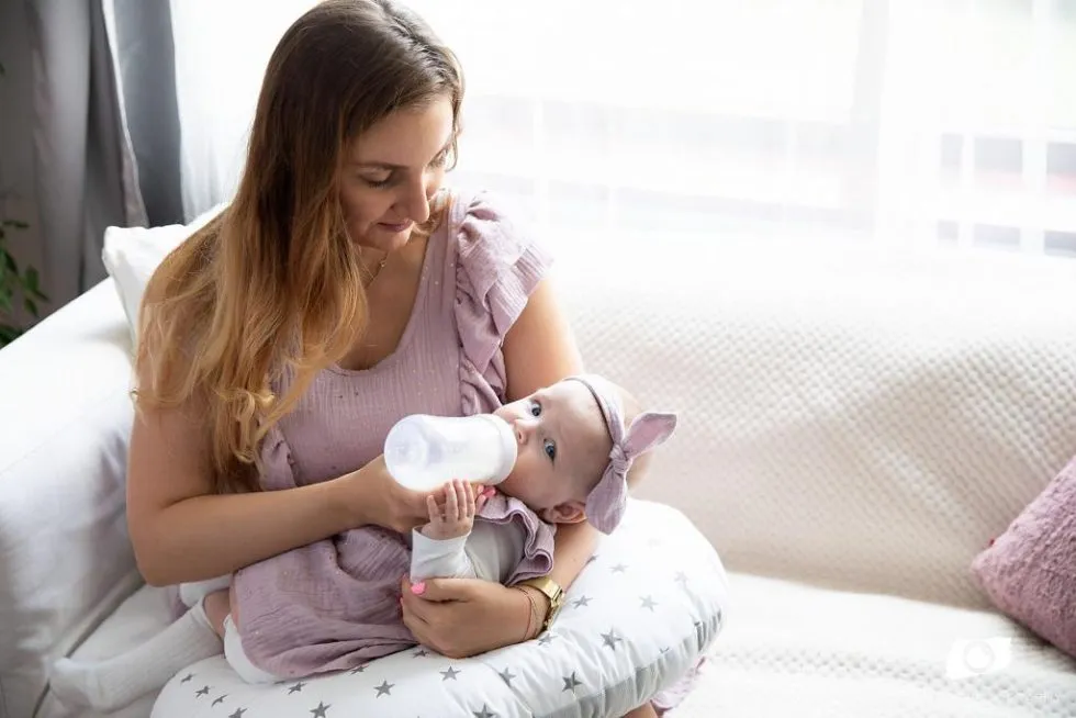 The most convenient positions for breastfeeding