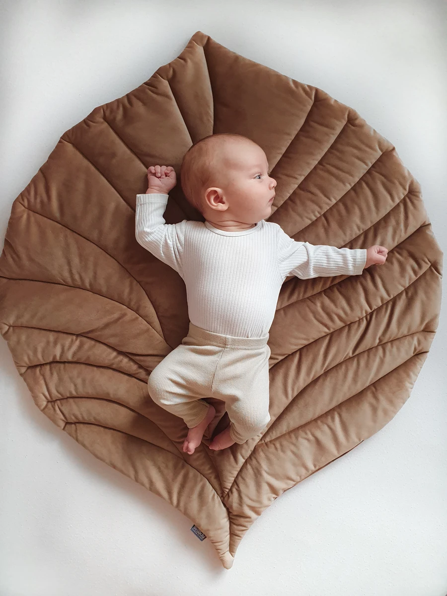  Playmat small 95×78 cm beige leaf Bellochi 1