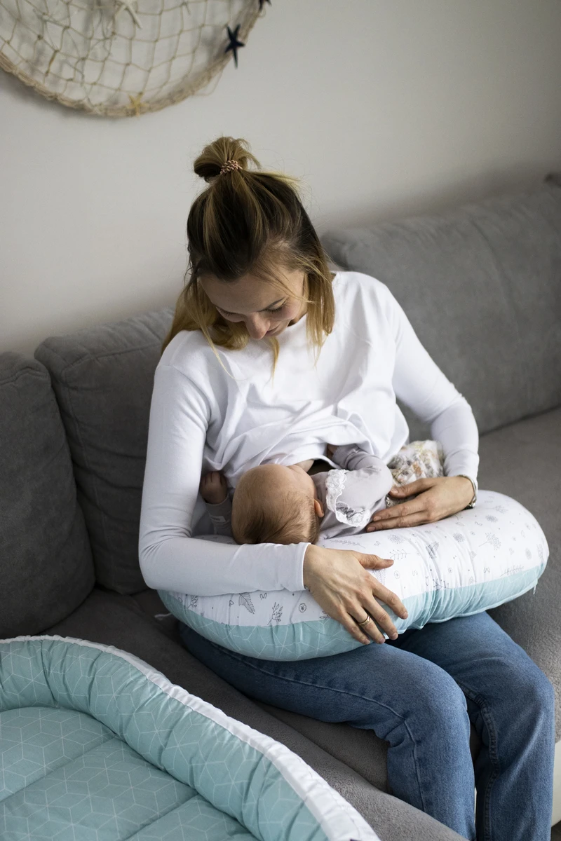  Nursing, feeding pillow 60×40 cm CuMint Bellochi 1